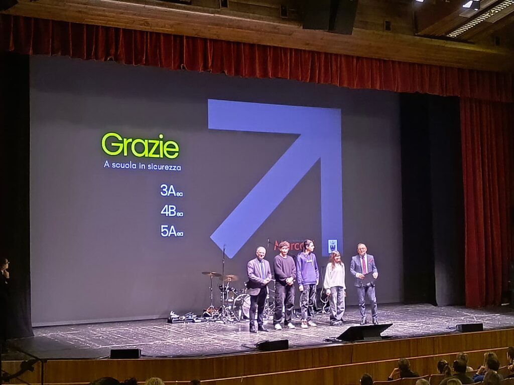 2025 - le nostre classi allevento finale di a scuola di sicurezza